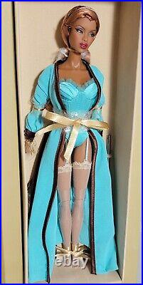 2005 Integrity Toys Fashion Royalty Bodacious Adele Makeda #91072 NRFB