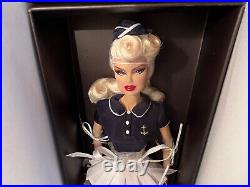 2007 Fashion Royalty Integrity Toys Close-up HIGH TIDE Vanessa Perrin Doll NRFB 2007 Fashion Royalty Integrity Toys Close-up HIGH TIDE Vanessa Perrin Doll NRFB