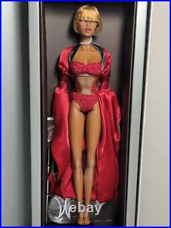 2007 Integrity Toys Fashion Royalty Glamour-A-Go Adele Makeda #91153 NRFB