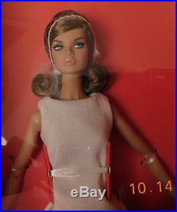 2016 Integrity Toy Convention Poppy Parker Model Living