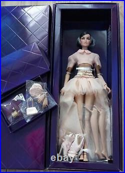 2021 CONVENTION En Pointe Violaine Nu Face Doll Fashion Royalty Jason Wu Meteor
