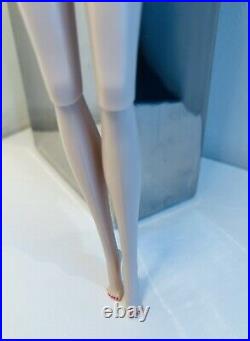 AGNES THE ROYAL WEISS Fashion Royalty INTEGRITY MINT NUDE DOLL 2007 Exclusive