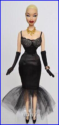 AMANDA LEPORE COUTURE BABY 12 Dress Doll Fashion Royalty MUST READ COMPLETELY