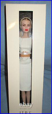 Ayumi Mirage- Fashion Royalty Hard To Find Itbe 2015-new In Box