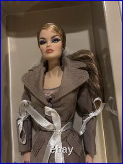 Breaking The Mold Veronique Dressed Doll. 2011 Integrity Fashion Royalty