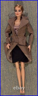 Breaking The Mold Veronique Dressed Doll. 2011 Integrity Fashion Royalty