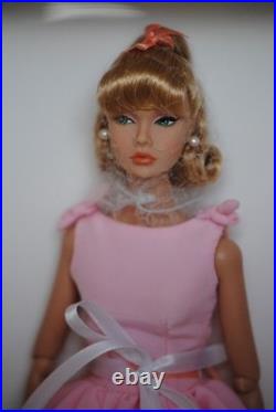 Center Of Attention Poppy Parker Dressed Doll Integrity Toys FR Pre-Owned