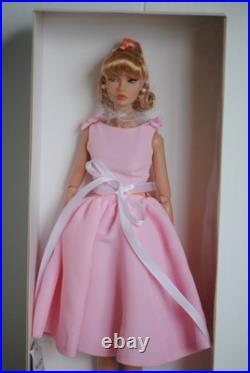 Center Of Attention Poppy Parker Dressed Doll Integrity Toys FR Pre-Owned