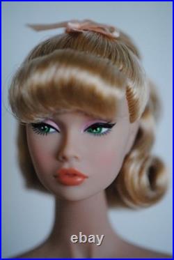 Center Of Attention Poppy Parker Dressed Doll Integrity Toys FR Pre-Owned