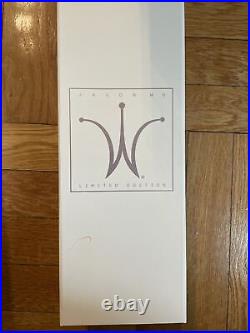 FASHION ROYALTY GIRL OF THE MOMENT NIB VERONIQUE PERRIN Damaged Luggage See Pic