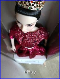FR Agnes Affluent Demeanor 2018 Luxe Convention Centerpiece Doll NRFB
