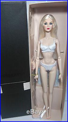 FR FR2 Cinematic Convention Sneak Peak Eden Doll with Extra Hands, Stand only