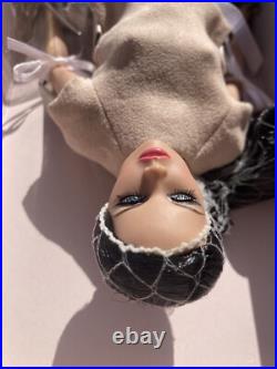 Fashion Explorer Vanessa Perrin 2014. Fashion Royalty #91345. NRFB Fashion Explorer Vanessa Perrin 2014. Fashion Royalty #91345. NRFB