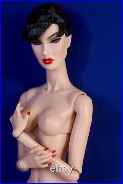 Fashion Royalty / 2024 W Club Exclusive / Holiday Spot Dania Zarr Nude / Mint