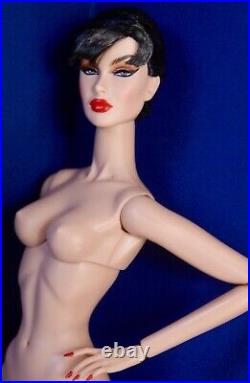 Fashion Royalty / 2024 W Club Exclusive / Holiday Spot Dania Zarr Nude / Mint