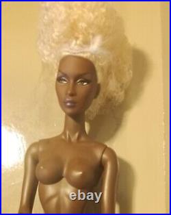 Fashion Royalty Divining Beauty Adele Makeda Nu Face Nude Doll & Stand Integrity