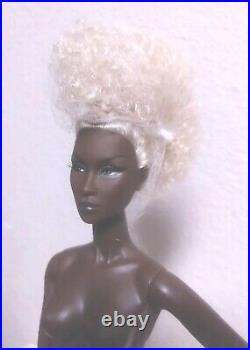 Fashion Royalty Divining Beauty Adele Makeda Nu Face Nude Doll & Stand Integrity