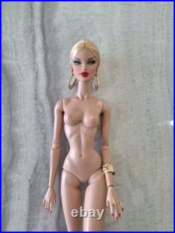 Fashion Royalty Doll Collection! Featuring The 25 Anniversary Doll! By Jason Fashion Royalty Doll Collection! Featuring The 25 Anniversary Doll! By Jason