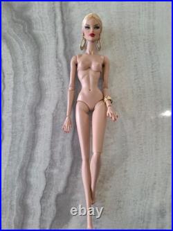 Fashion Royalty Doll Collection! Featuring The 25 Anniversary Doll! By Jason Fashion Royalty Doll Collection! Featuring The 25 Anniversary Doll! By Jason