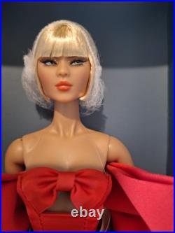 Fashion Royalty Doll Collection! Strut It Out! Navia Phan! Jason Kramer Fashion Royalty Doll Collection! Strut It Out! Navia Phan! Jason Kramer