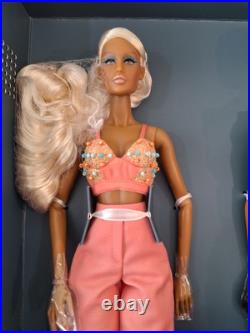 Fashion Royalty Doll Collection! The Gift Set Of Step And Repeat Two Doll Fashion Royalty Doll Collection! The Gift Set Of Step And Repeat Two Doll