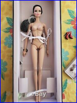 Fashion Royalty Doll Vanessa Perrin Explorer 2014 Exclusive Integrity Toys IT
