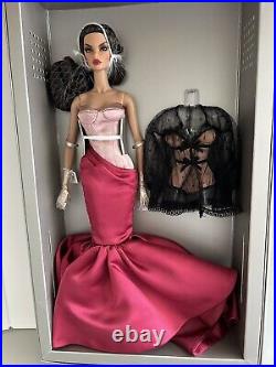 Fashion Royalty Enamorada Natalia Doll 2020 W Club Exclusive NRFB