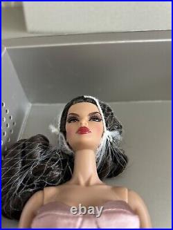 Fashion Royalty Enamorada Natalia Doll 2020 W Club Exclusive NRFB