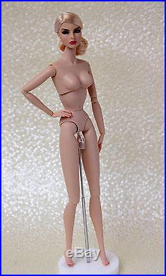 Fashion Royalty Head for Glamour Agnes Von Weiss 2010 Nude Doll