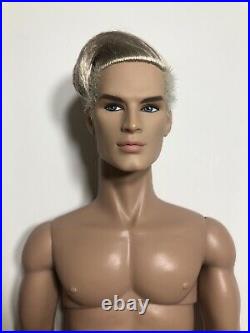 Fashion Royalty Homme The Industry Hot To The Touch Bellamy Blue Nude Doll Only