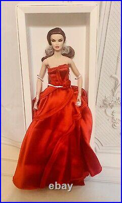Fashion Royalty IT Velvet Rouge Veronique Perrin Doll & EXTRA BODY NRFB