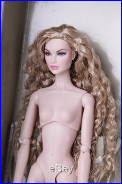 Fashion Royalty Lady In Red Erin Nude Doll Tropicalia Convention