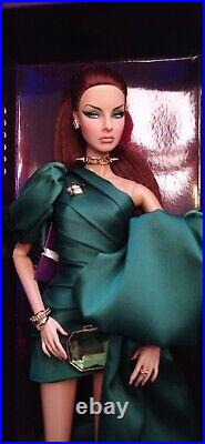 Fashion Royalty Legendary Status Agnes Dressed in Dania gown + 2 pairs of shoes