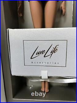 Fashion Royalty Lilith Afterglow Nrfb 2018 Luxe Life Convention Centerpiece
