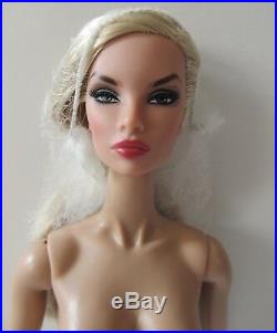 Fashion Royalty Natalia Fatale Contrasting Proposition Nude With Stand Hands Coa