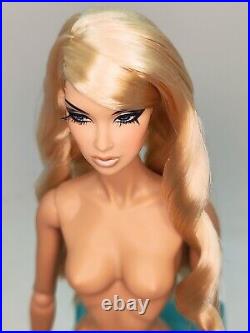 Fashion Royalty Poesie Sans Couleur Vanessa Reroot Doll Integrity Toys Barbie
