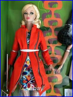 Fashion Royalty Poppy Parker Double Agents Integrity Toys Giftset Dressed Doll