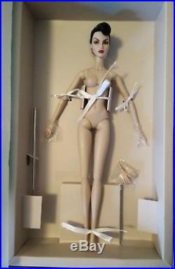 Fashion Royalty Queen of Everything Agnes Nude Doll 2017 Fashion Fairytale