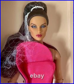 Fashion Royalty Vivid Paradise Tatyana-Integrity Toys 2019 Convention Doll NRFB Fashion Royalty Vivid Paradise Tatyana-Integrity Toys 2019 Convention Doll NRFB