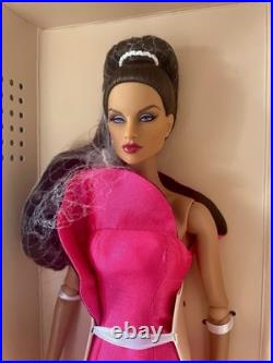 Fashion Royalty Vivid Paradise Tatyana-Integrity Toys 2019 Convention Doll NRFB Fashion Royalty Vivid Paradise Tatyana-Integrity Toys 2019 Convention Doll NRFB