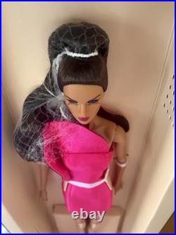 Fashion Royalty Vivid Paradise Tatyana-Integrity Toys 2019 Convention Doll NRFB Fashion Royalty Vivid Paradise Tatyana-Integrity Toys 2019 Convention Doll NRFB