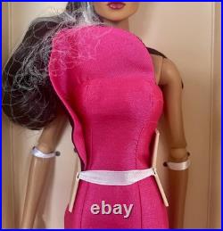 Fashion Royalty Vivid Paradise Tatyana-Integrity Toys 2019 Convention Doll NRFB Fashion Royalty Vivid Paradise Tatyana-Integrity Toys 2019 Convention Doll NRFB