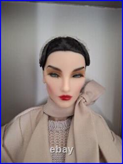 Glamour COATED Elyse Jolie. Dressed dollThe Fashion Royalty Collection