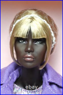 HOLOGRAPHIC NOVAE NU. Face AudioVisual 12.5 Dress Doll ACTUAL DOLL NEW