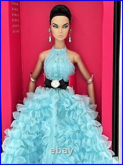 INTEGRITY TOYS LOVE IS BLUE POPPY PARKER FASHION ROYALTY Centerpiece Doll NRFB