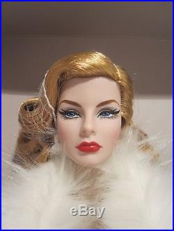 IT Fashion Royalty 2015 Cinematic Convention Agnes Feminine Perspective MIB