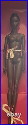 IT/Fashion Royalty Glorious Vanity Isabella Alves NUDE DOLL (Read Description)