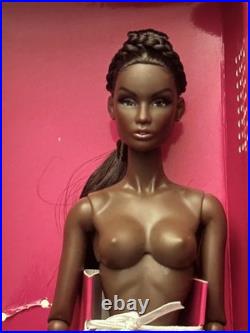 IT/Fashion Royalty Glorious Vanity Isabella Alves NUDE DOLL (Read Description)