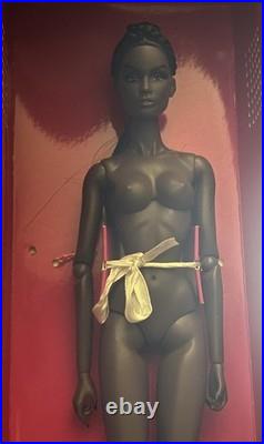 IT/Fashion Royalty Glorious Vanity Isabella Alves NUDE DOLL (Read Description)