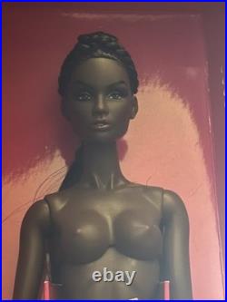 IT/Fashion Royalty Glorious Vanity Isabella Alves NUDE DOLL (Read Description)